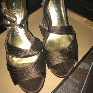 CHINESE LAUNDRY Brown Open Toed strap heels